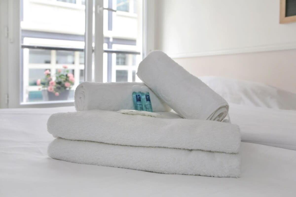 Appartement Studio Parisien 20m2 En Face Du Musee Grevin - 2p *