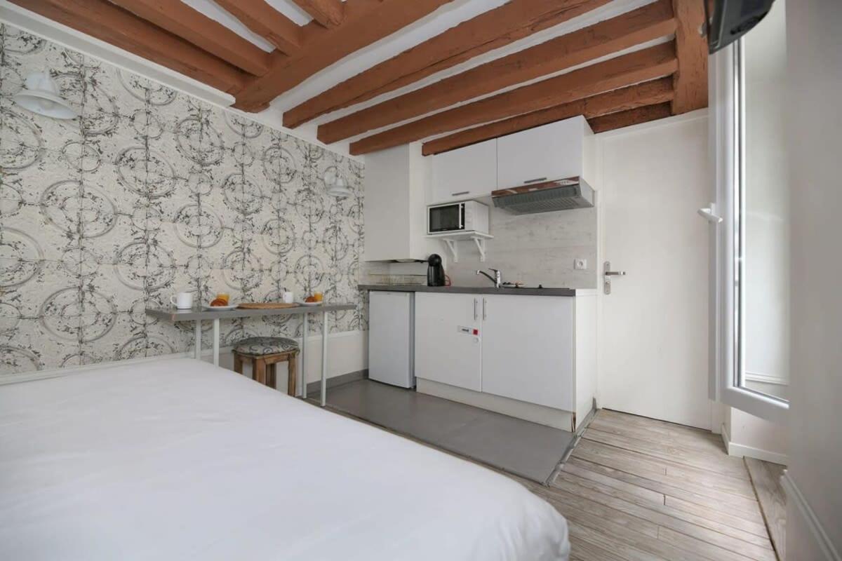 Appartement Studio Parisien 20m2 En Face Du Musee Grevin - 2p